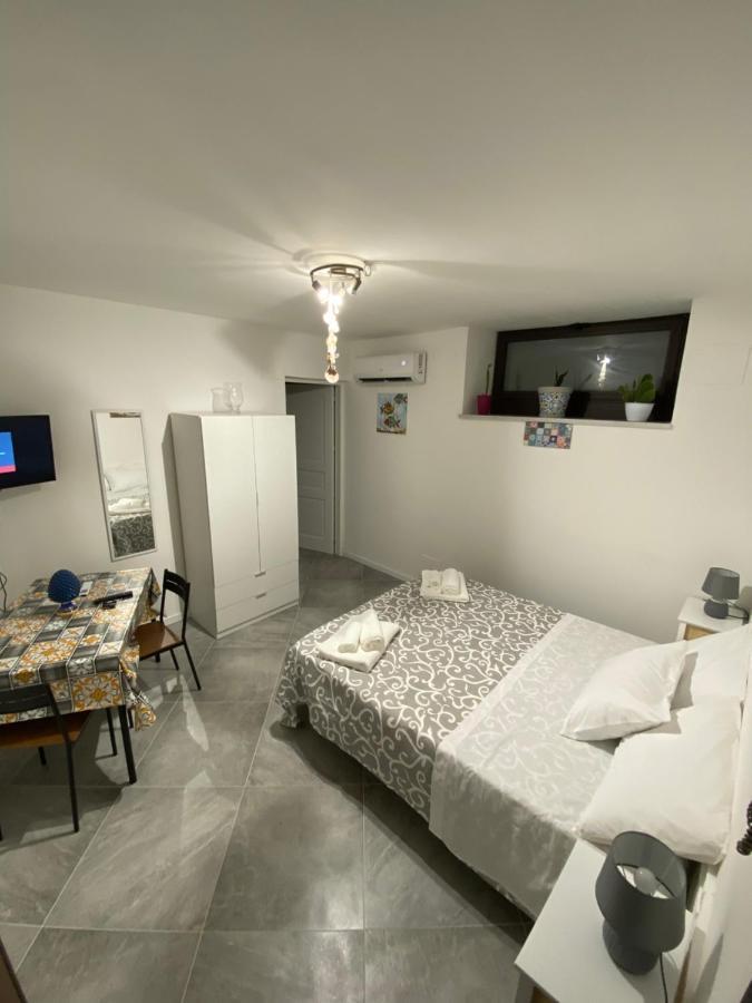 Al Centro Di Tutto Apartment ปาแลร์โม ภายนอก รูปภาพ